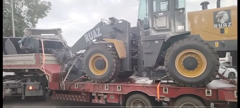 Погрузчик 1,8m3 +бетономешалка 3 Погрузчик 1,8m3 +бетономешалка 3