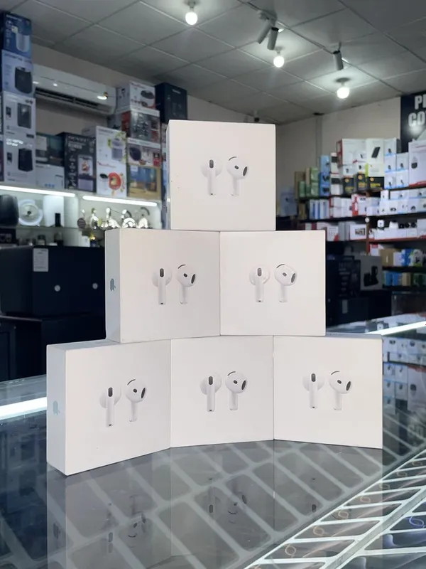 Apple: AirPods 4 new