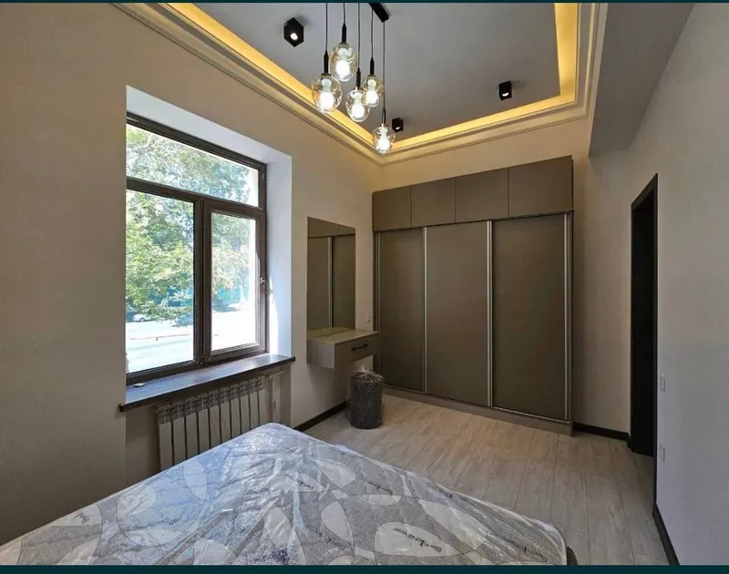 Шота Руставели — перекрёсток Глинка, 3 комнаты 3