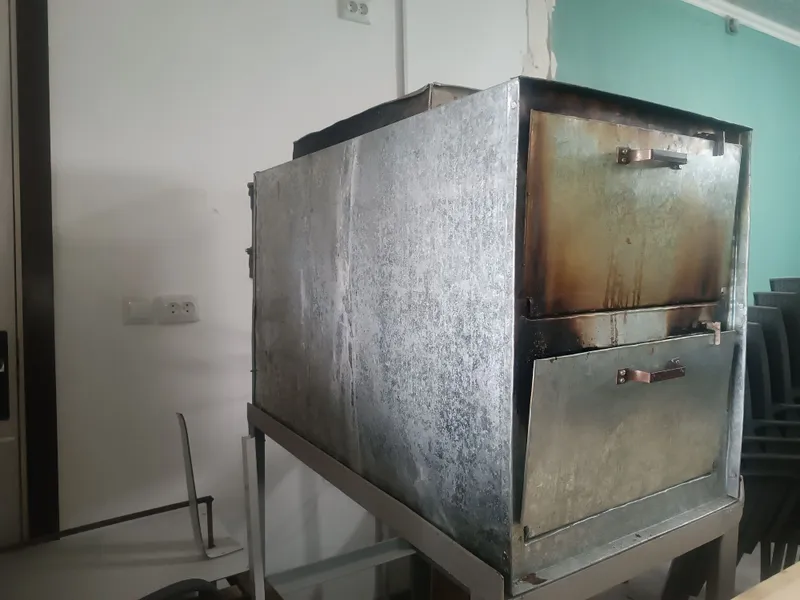 Самса пиширадигон духофка сотилади