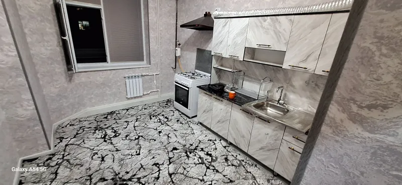 Квартира ижарага берилади 3 хонали 1 этаж 5