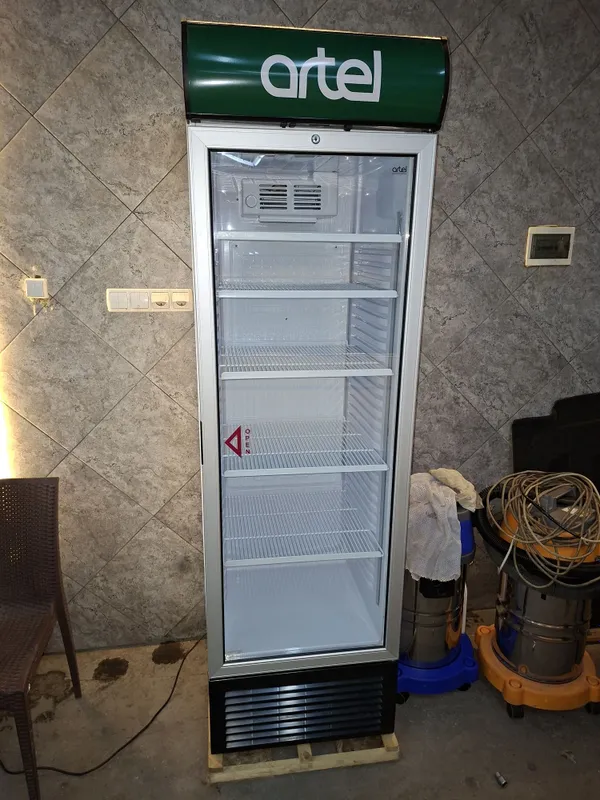 Срочно продам ветринний холодильник артель новый гарантия 3 года есть — фото 3