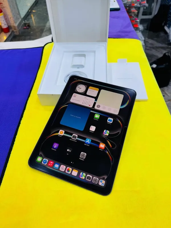 Apple iPad Pro 11" M4 256GB Black 4