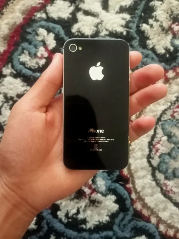 iPhone 4 1 iPhone 4 1