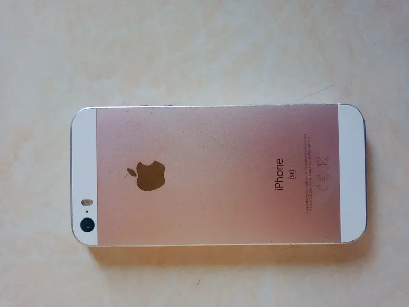 Продаётся iPhone 5 SE 1 Продаётся iPhone 5 SE 1