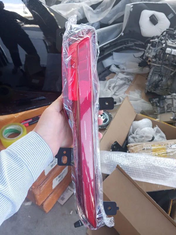 Orqa Chap otrajatel Dongfeng EP 008