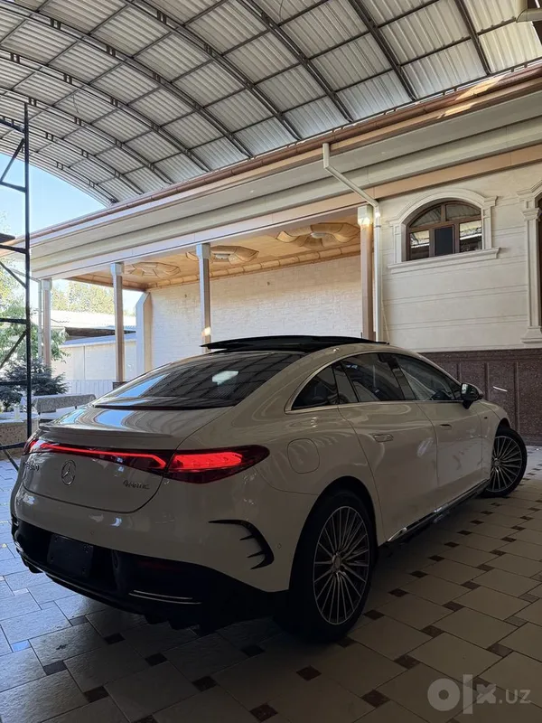Mercedes Benz EQE500 AMG 4Matic 5 Mercedes Benz EQE500 AMG 4Matic 5