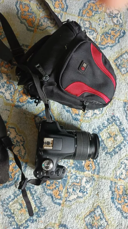 Fotoaparat canon 2000d