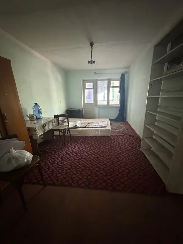 Срочно продаётся квартира. 3/1/3 Ташк. обл. г. Нуравшан