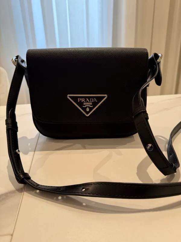Продается сумка PRADA