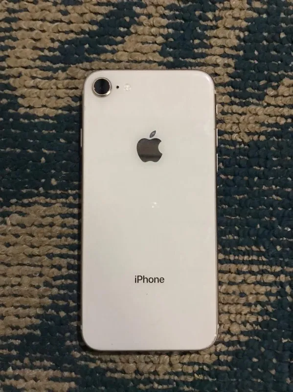 iPhone 8 iPhone 8