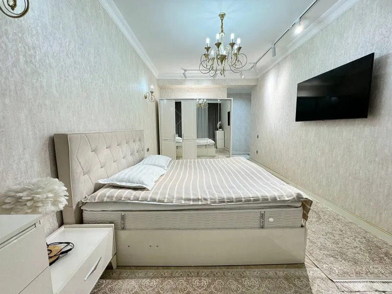 3-комнатная квартира, 175 м², Мирабад 7
