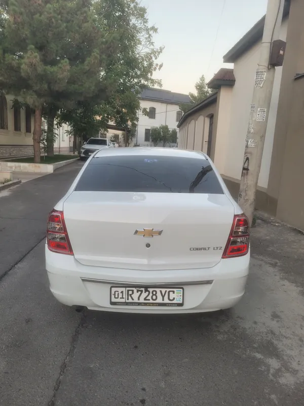 Chevrolet Cobalt 2
