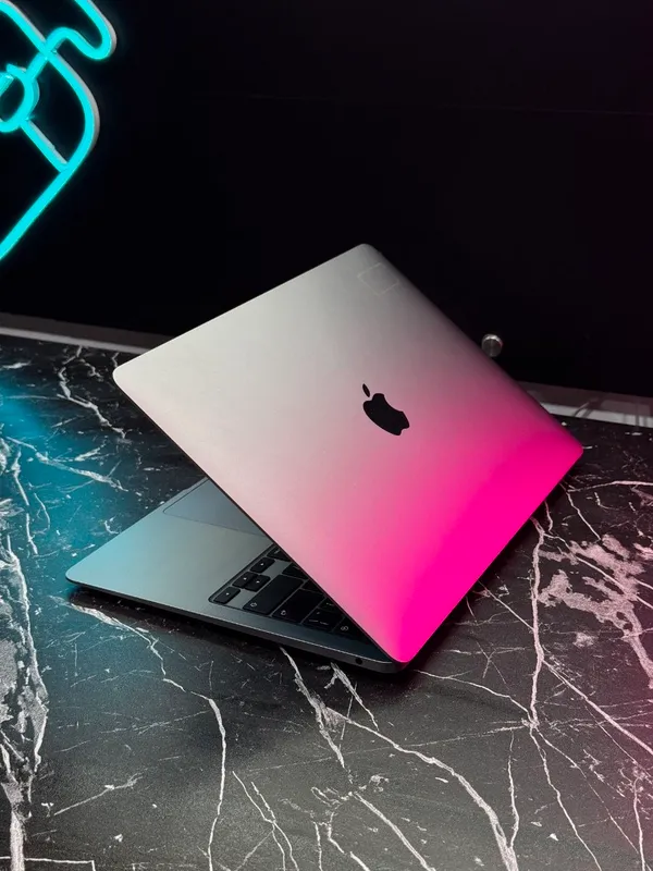 MacBook M1 4 MacBook M1 4