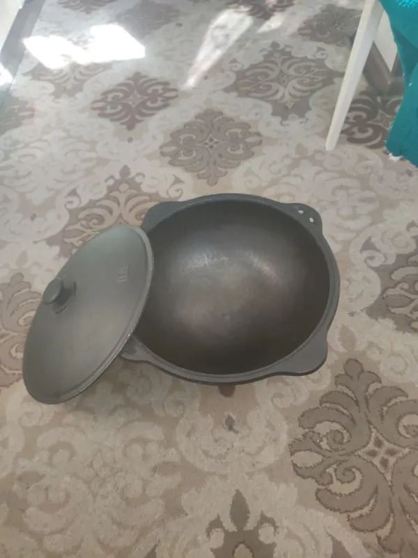 чугунный казан 10 л 2