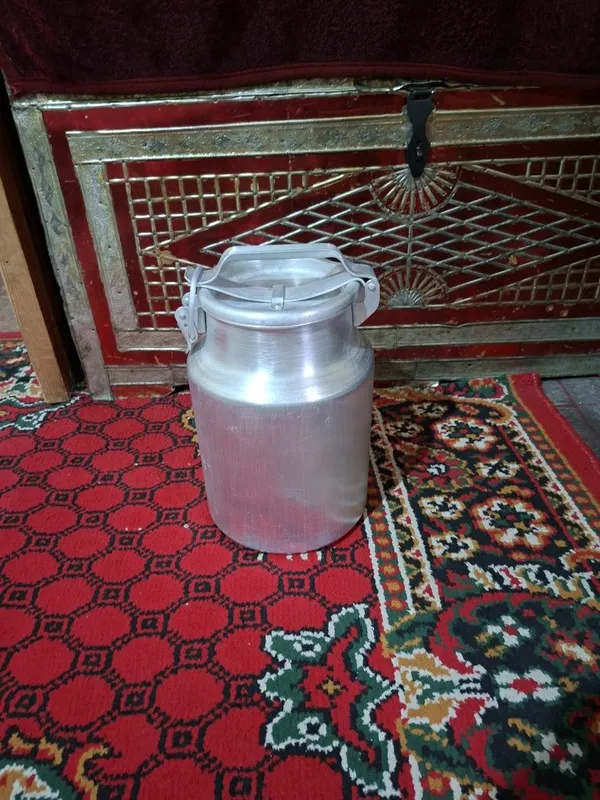 Flyaga sotiladi 10 litr