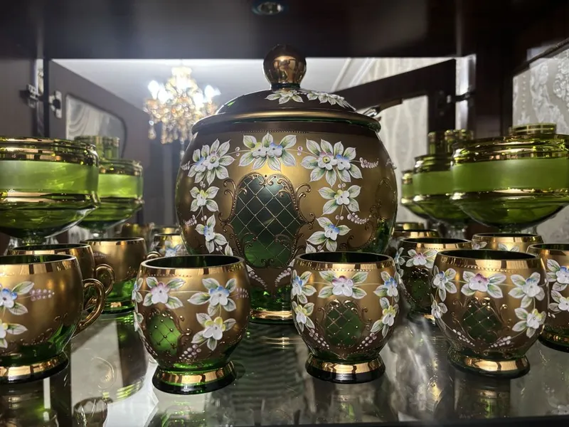 Крушона, 80 год , 12 чашек 3