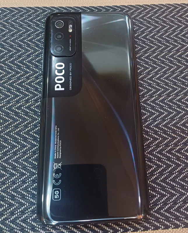 POCO telefoni shoshilinch sotiladi. 2 POCO telefoni shoshilinch sotiladi. 2