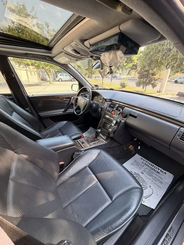 Mercedes W210 E320 5 Mercedes W210 E320 5