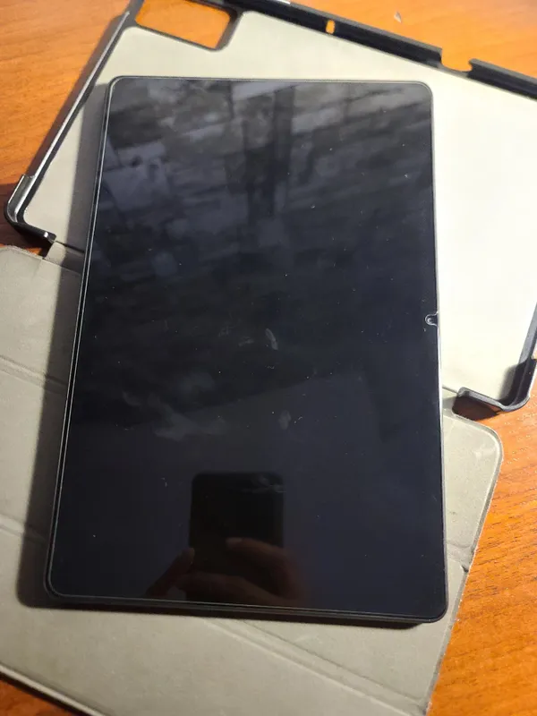 Redmi Pad SE yangi holatda 3 Redmi Pad SE yangi holatda 3