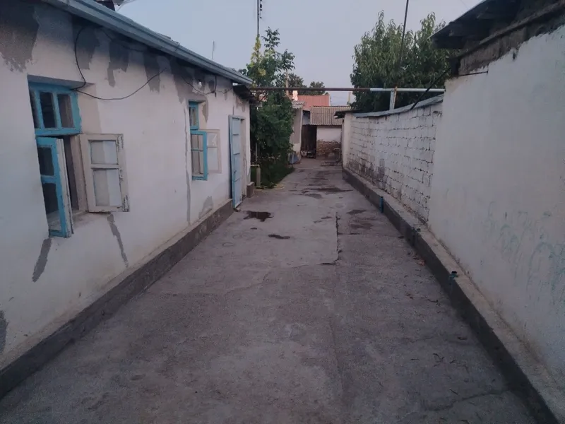 Продаётся дом с участком — фото 1