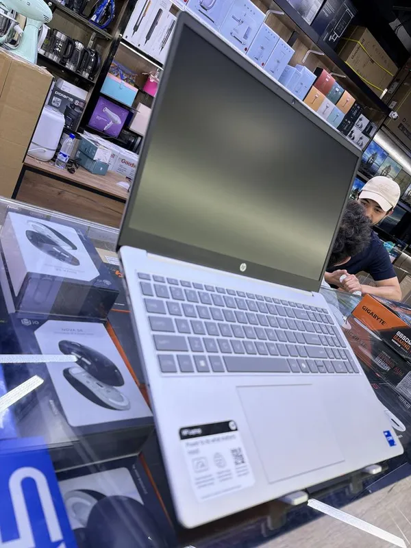 hp laptop amd r5 — фото 6
