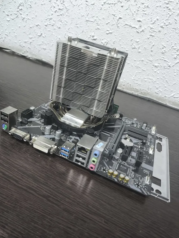 Gigabyte H310+i5 9500+16Gb — фото 2