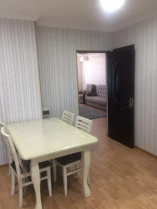 Центр,2/9/9,м.Ойбек,56кв.м