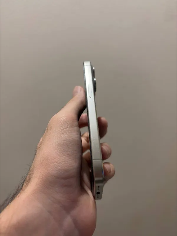 iPhone 15 Pro 128GB Natural Titanium — фото 1