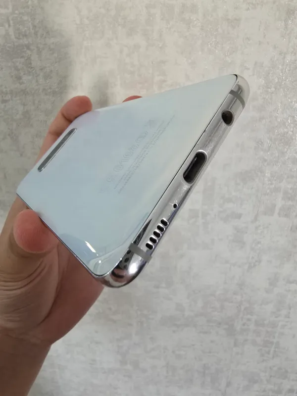 Samsung Galaxy S10e — фото 6