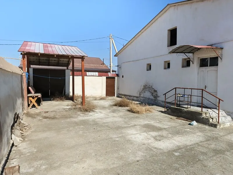 Uy sotiladi SROCHNO jihozlori bilan 650mk Shomoxulum kotedj yoʻl usti — фото 1 Uy sotiladi SROCHNO jihozlori bilan 650mk Shomoxulum kotedj yoʻl usti — фото 1