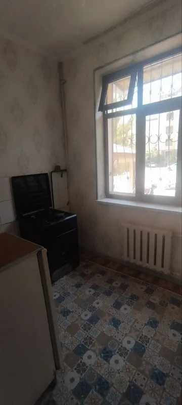 Tinchlik plaza yoni 1xona 1etaj 1800 2