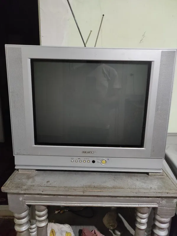 Televizor LG va Samsung 4 Televizor LG va Samsung 4