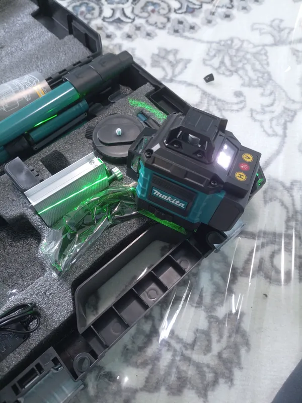 лазер Makita 3 лазер Makita 3