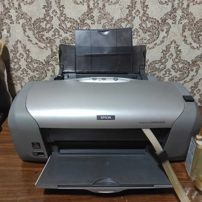 Принтер Epson r220 1