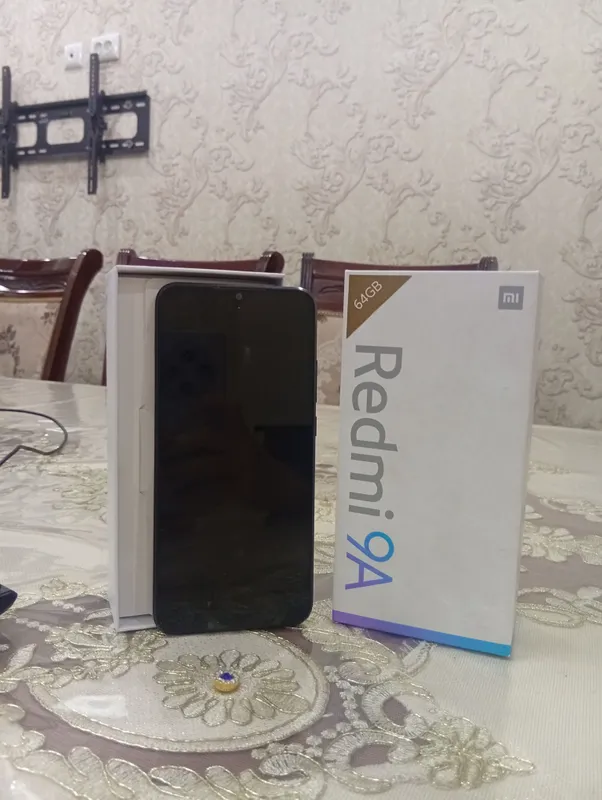 Redmni 9 A 64/4 GB xotira