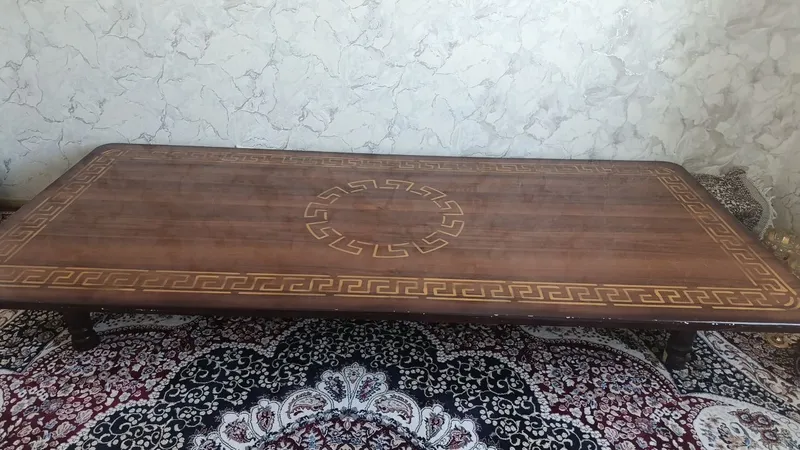 Стол на 12 человек, детский шкаф 2 Стол на 12 человек, детский шкаф 2