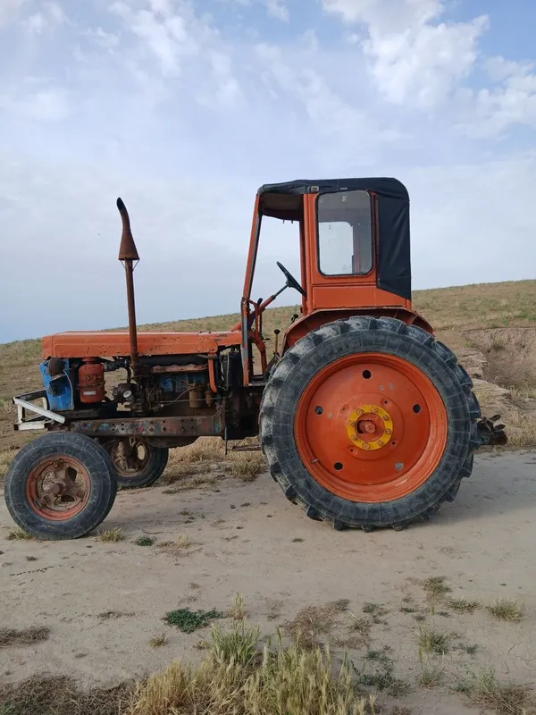 Traktor 28 va tilichka sotiladi narxi 40 million soʻm. Radnoy — фото 1