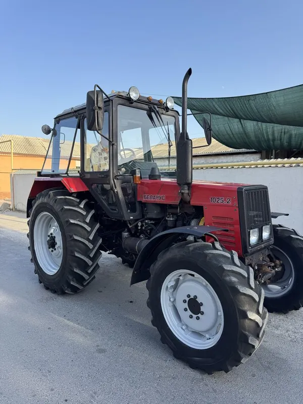 Traktor belarus mtz 1025.2 sroshniy sotiladi 1 Traktor belarus mtz 1025.2 sroshniy sotiladi 1