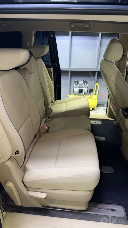 Kia Carnival, пробег 55 тысяч, бензин 8 Kia Carnival, пробег 55 тысяч, бензин 8