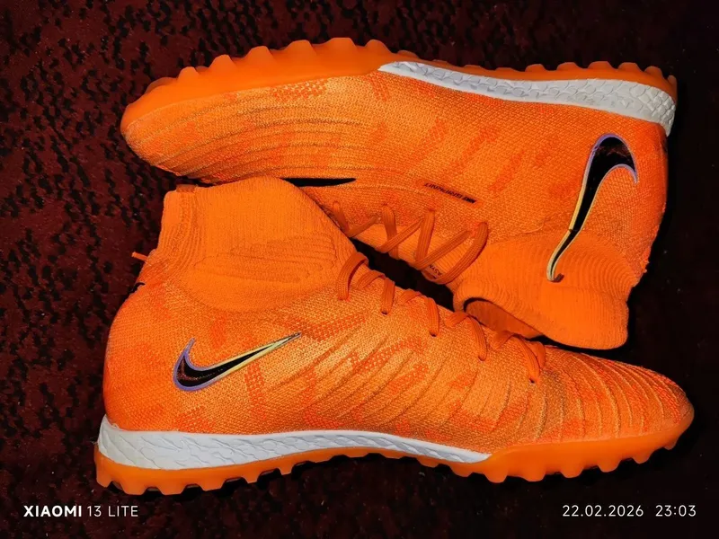 Сороконожки Nike Phantom Luna Orange, 38 размер