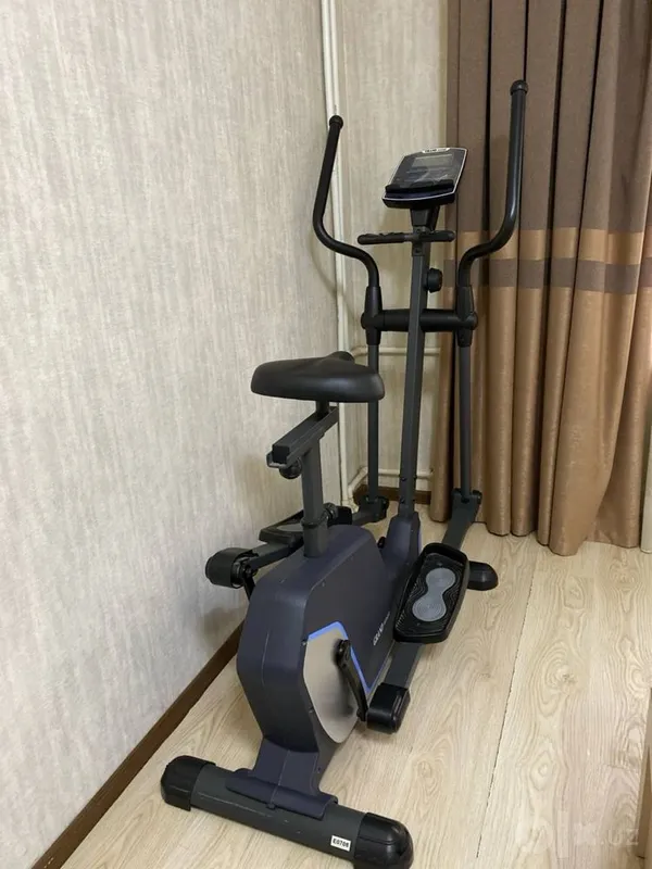 O‘rindiqli Grand Fitness elliptik trenajyori / Orbitrek / Kardio 2 O‘rindiqli Grand Fitness elliptik trenajyori / Orbitrek / Kardio 2