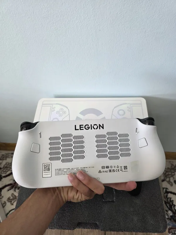Как новый Lenovo Legion Go S 16/1TB — фото 1