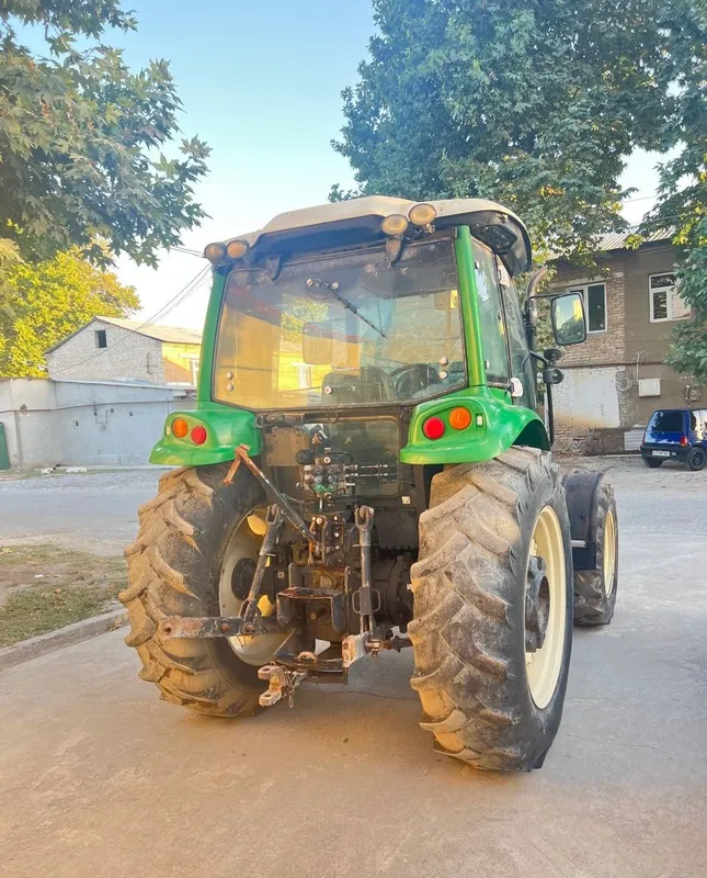 Трактор LS Plus 100 2 Трактор LS Plus 100 2