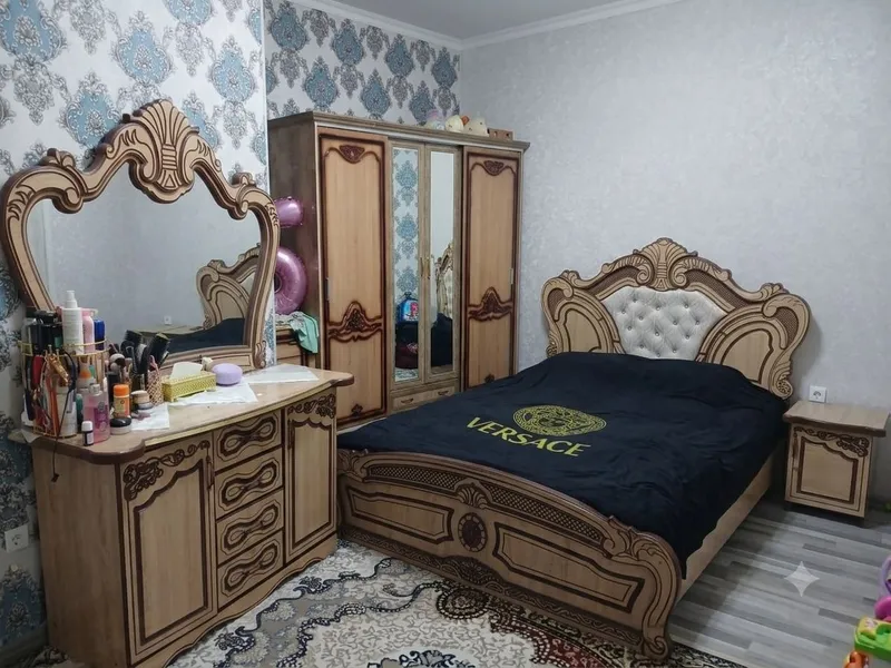 Спальный комплект из 5 предметов 1 Спальный комплект из 5 предметов 1