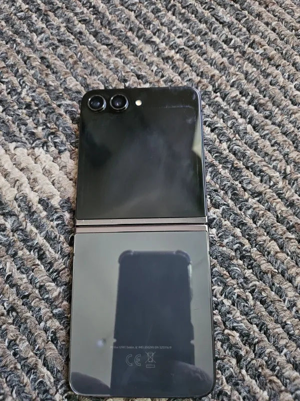 Z flip 5 samsung 3 Z flip 5 samsung 3