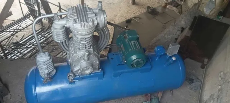 Компрессор 250 барлик сотилади