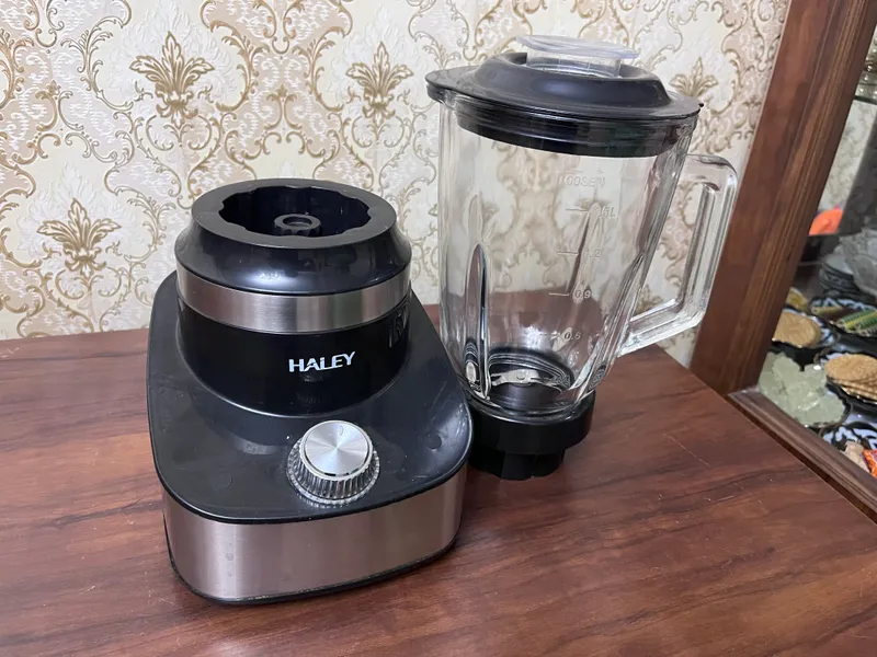 Blender sotiladi Blender sotiladi