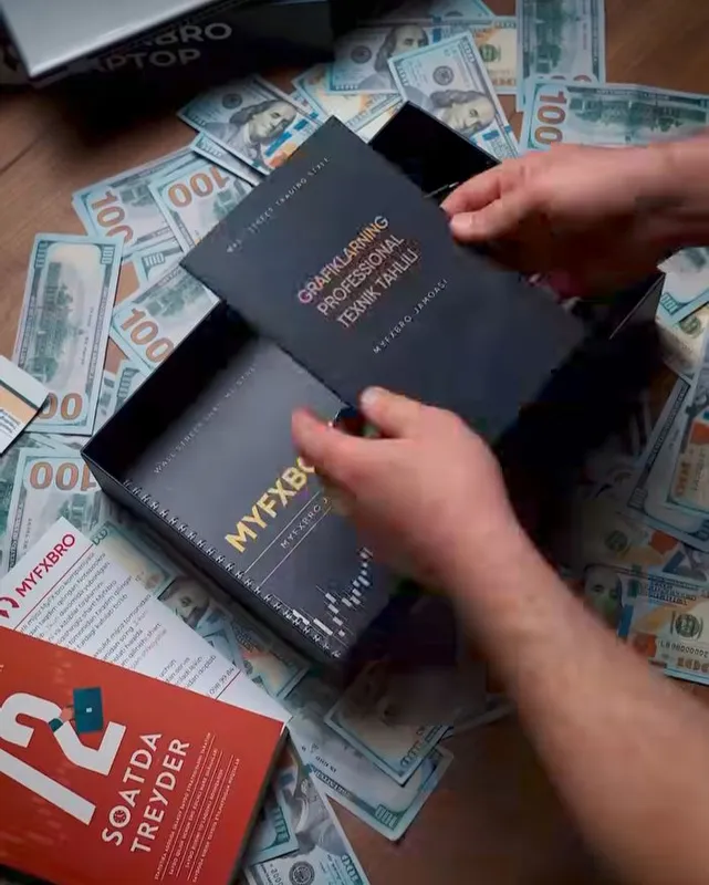 Ноутбук, книга, курс 6 Ноутбук, книга, курс 6