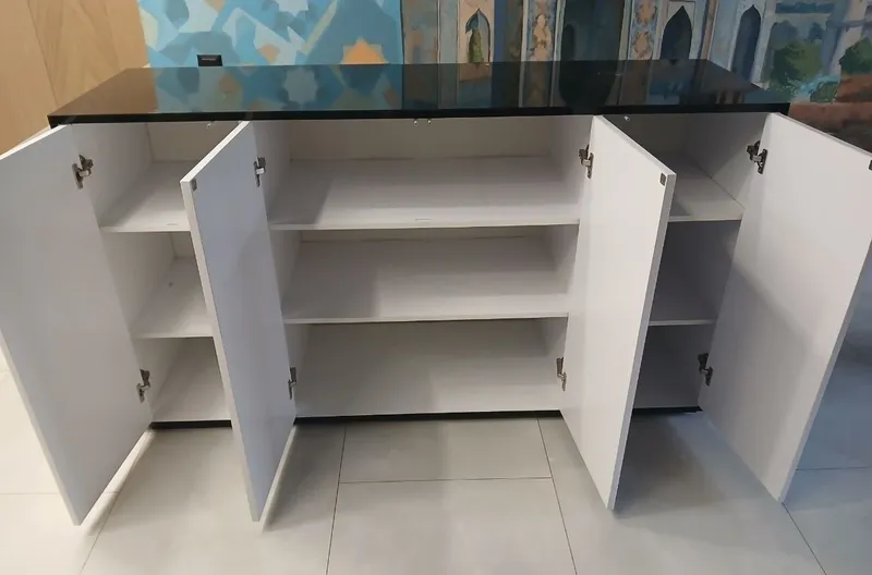 Shoshilinch sotiladi: komod 3 Shoshilinch sotiladi: komod 3